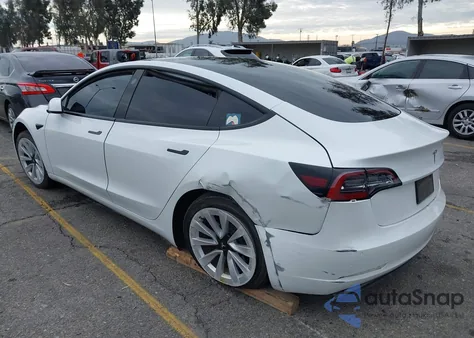 2021 Tesla Model 3 Standard Range Plus Rear-Wheel Drive from USA, damaged, VIN 5YJ3E1EA9MF028652